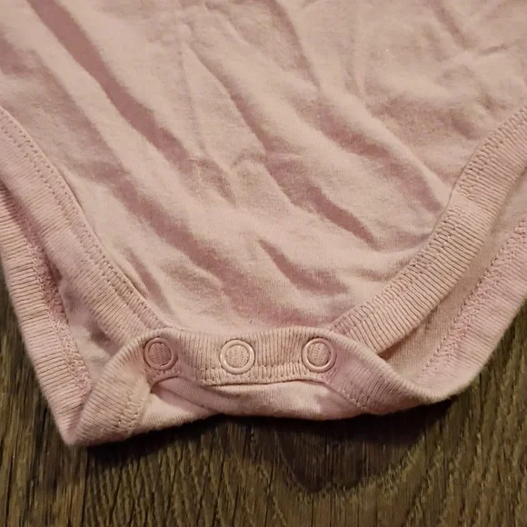 Garanimals Green and Pink Camouflage Bodysuit - Picture 3 of 7